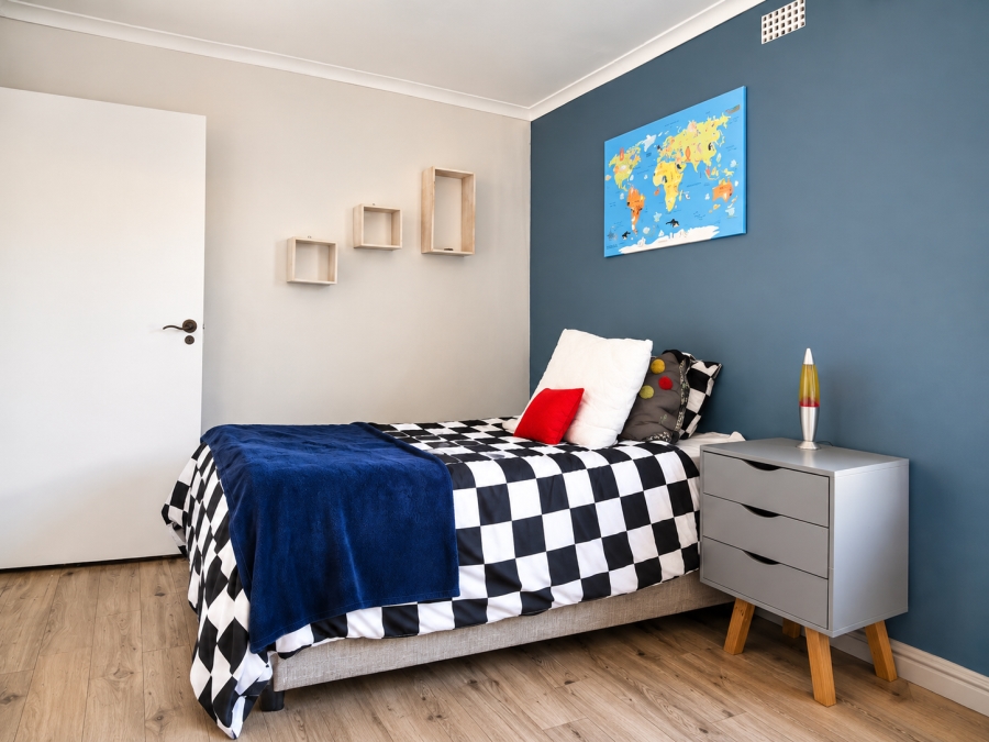 To Let 4 Bedroom Property for Rent in Edgemead Western Cape
